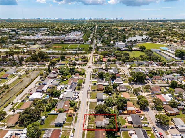 3260 NW 179th St, Miami Gardens, FL 33056