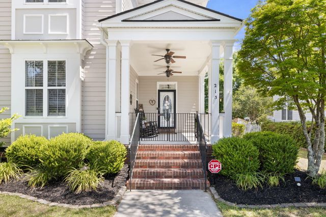 213 Hydrangea Street, Summerville, SC 29483