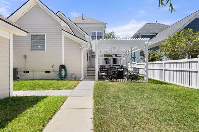 213 Hydrangea Street, Summerville, SC 29483