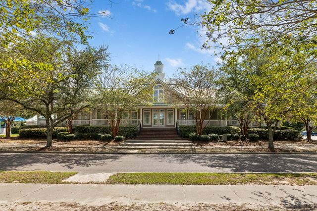 213 Hydrangea Street, Summerville, SC 29483