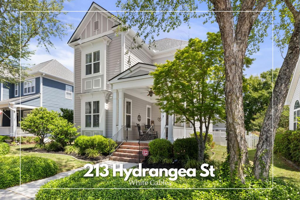 213 Hydrangea Street, Summerville, SC 29483