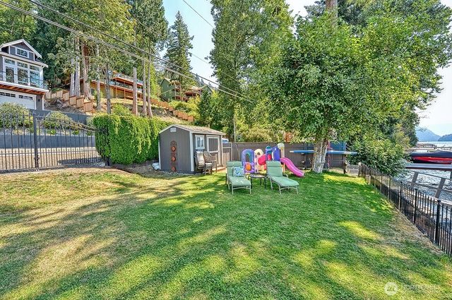 3042 Northshore Road, Bellingham, WA 98226