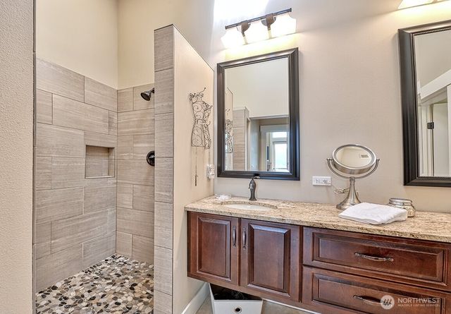 3042 Northshore Road, Bellingham, WA 98226