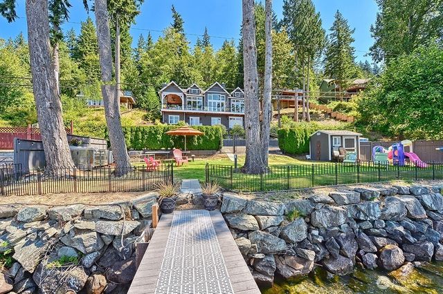 3042 Northshore Road, Bellingham, WA 98226