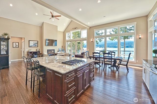 3042 Northshore Road, Bellingham, WA 98226