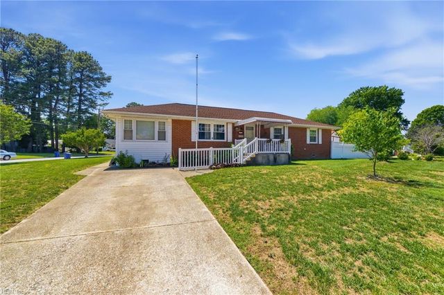 26 Prince William RD, Newport News, VA 23608