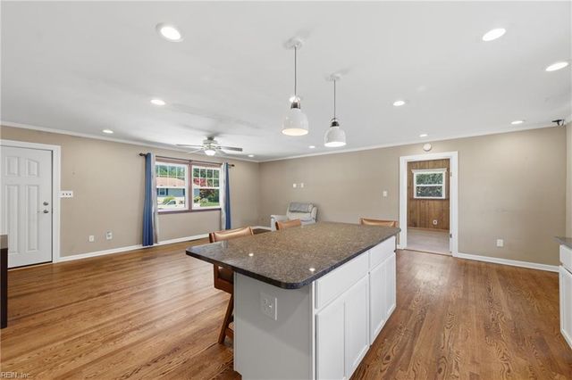 26 Prince William RD, Newport News, VA 23608