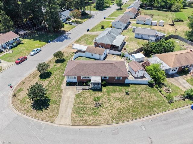 26 Prince William RD, Newport News, VA 23608