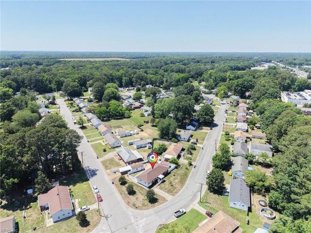 26 Prince William RD, Newport News, VA 23608