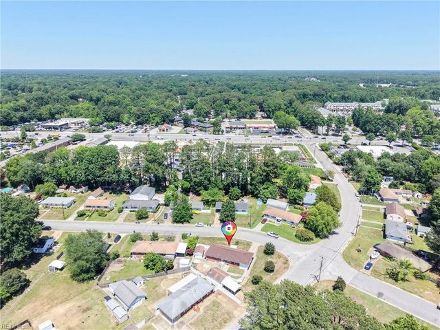 26 Prince William RD, Newport News, VA 23608