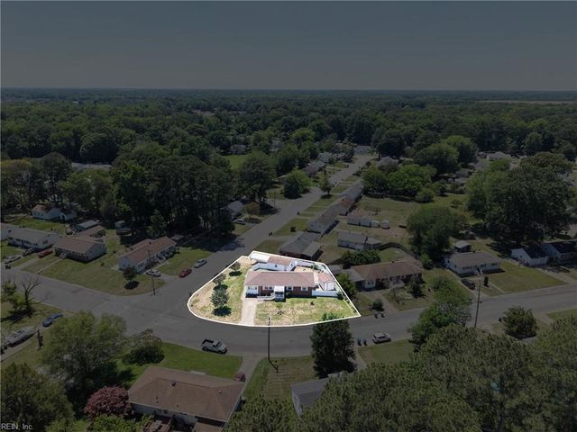 26 Prince William RD, Newport News, VA 23608