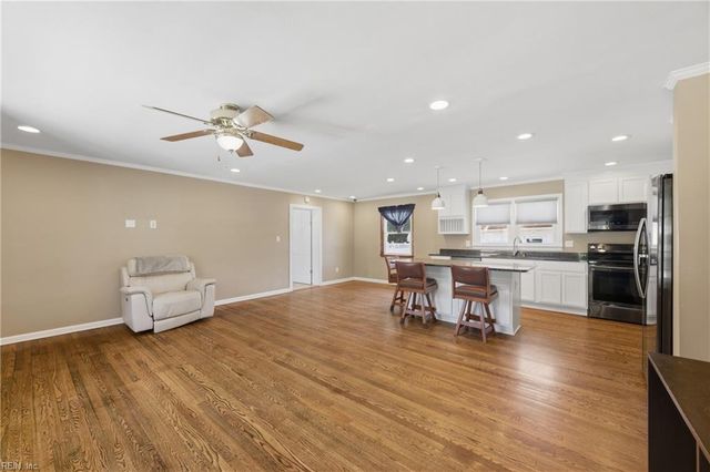 26 Prince William RD, Newport News, VA 23608