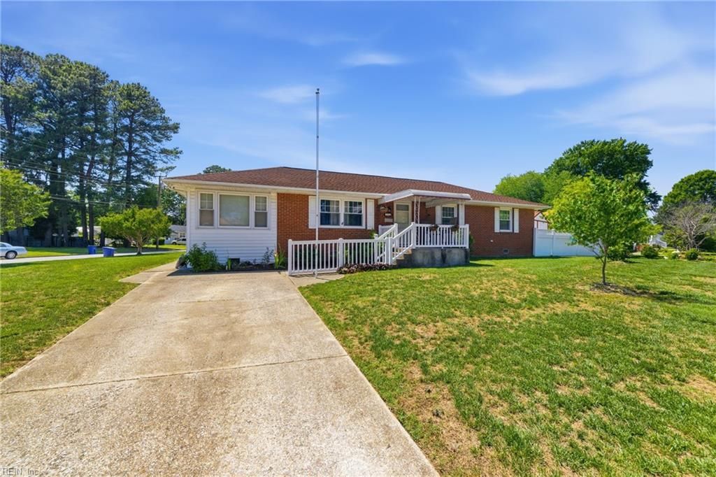 26 Prince William RD, Newport News, VA 23608