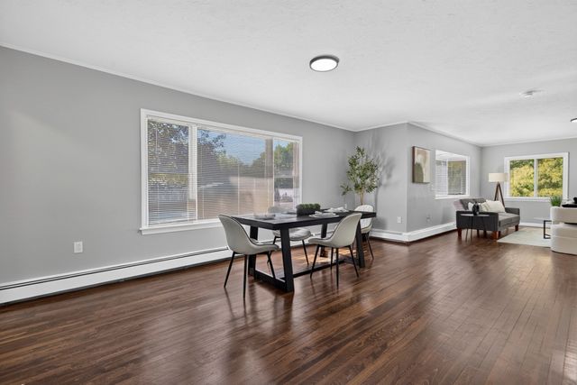 2 Highland Ave, Charlton, MA 01507