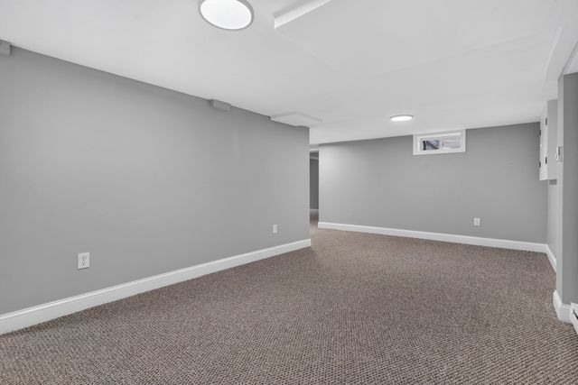 2 Highland Ave, Charlton, MA 01507