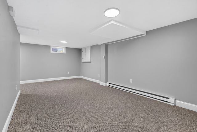 2 Highland Ave, Charlton, MA 01507