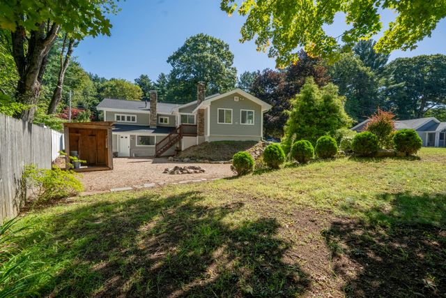 2 Highland Ave, Charlton, MA 01507