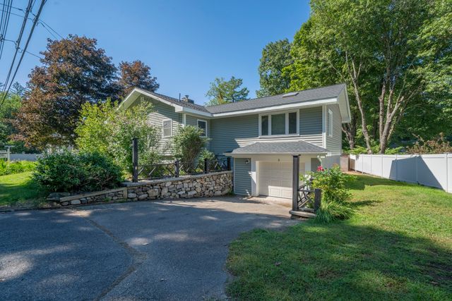 2 Highland Ave, Charlton, MA 01507