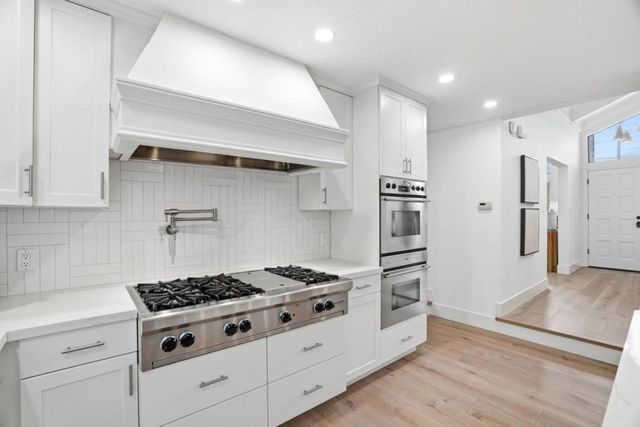 1851 Hull Avenue, Redwood City, CA 94061