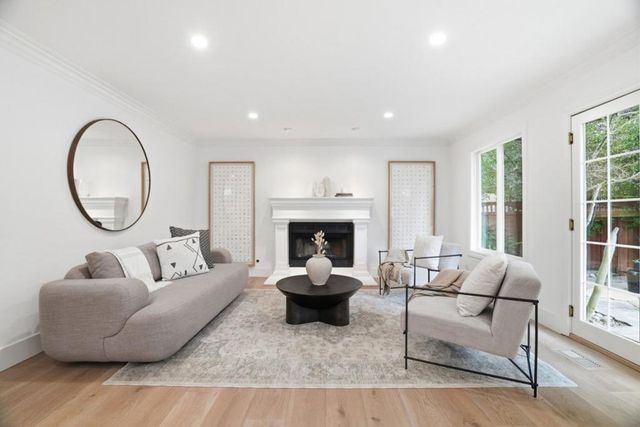 1851 Hull Avenue, Redwood City, CA 94061