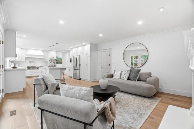 1851 Hull Avenue, Redwood City, CA 94061