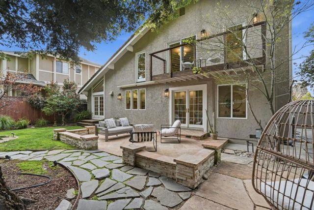 1851 Hull Avenue, Redwood City, CA 94061