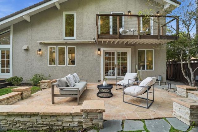 1851 Hull Avenue, Redwood City, CA 94061