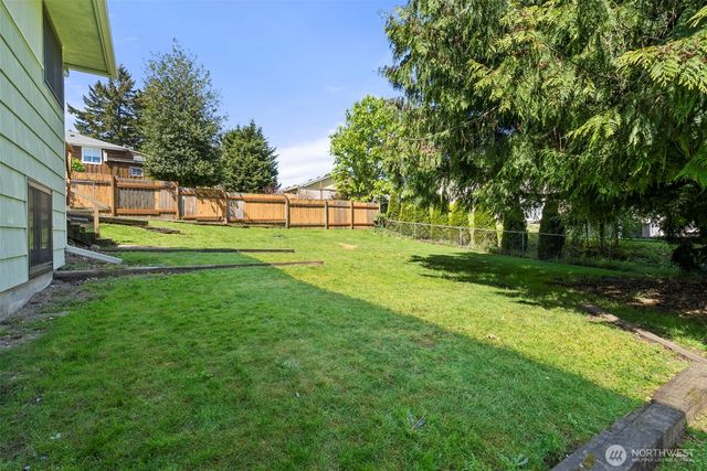2426 S 142nd Street, Seatac, WA 98168
