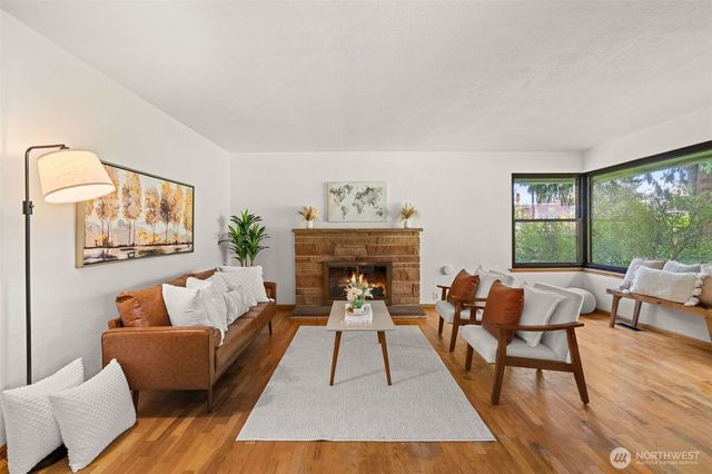 2426 S 142nd Street, Seatac, WA 98168