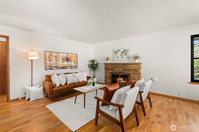 2426 S 142nd Street, Seatac, WA 98168