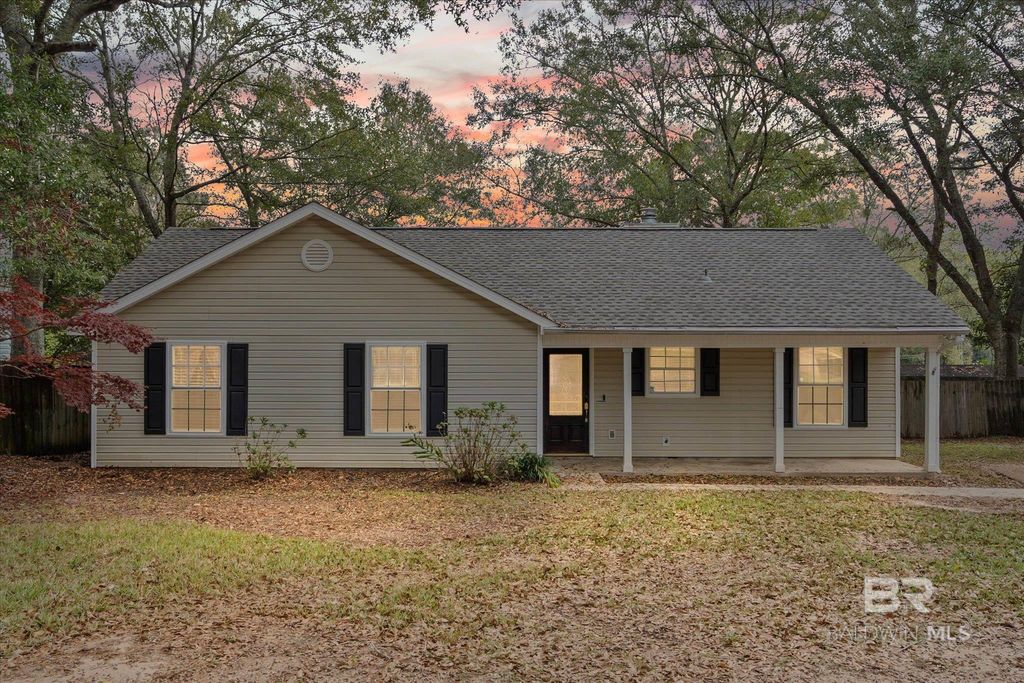 142 Appomatox Drive, Daphne, AL 36526