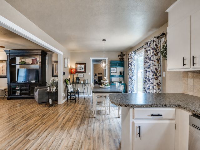 22 Linda Street, Kiefer, OK 74041