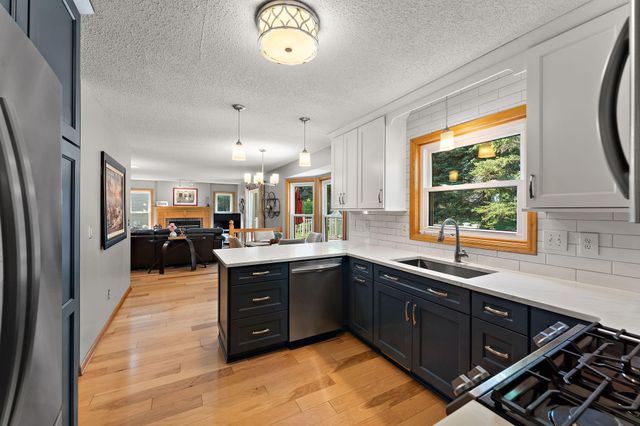 1946 Lochaven Alcove, Woodbury, MN 55125