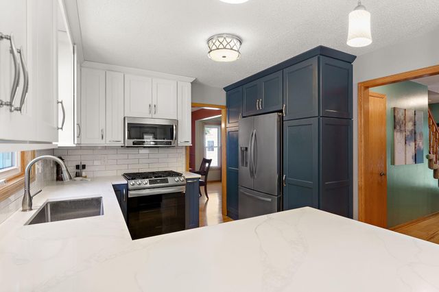 1946 Lochaven Alcove, Woodbury, MN 55125
