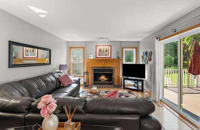 1946 Lochaven Alcove, Woodbury, MN 55125