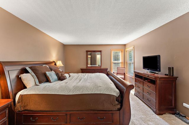 1946 Lochaven Alcove, Woodbury, MN 55125