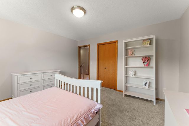 1946 Lochaven Alcove, Woodbury, MN 55125