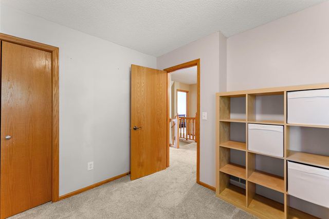 1946 Lochaven Alcove, Woodbury, MN 55125