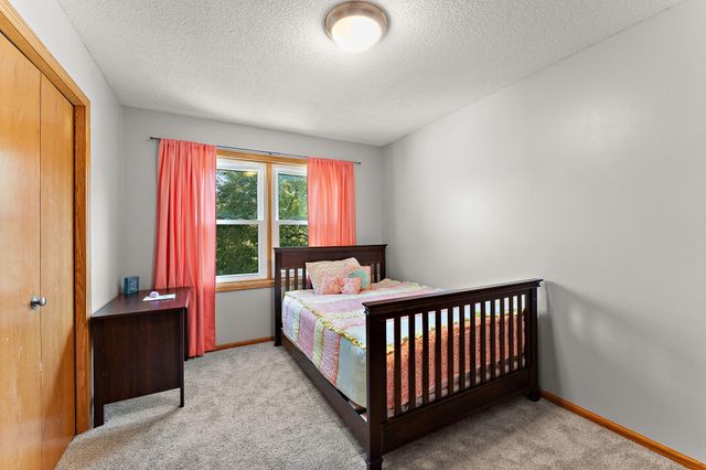 1946 Lochaven Alcove, Woodbury, MN 55125