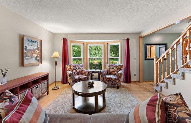 1946 Lochaven Alcove, Woodbury, MN 55125
