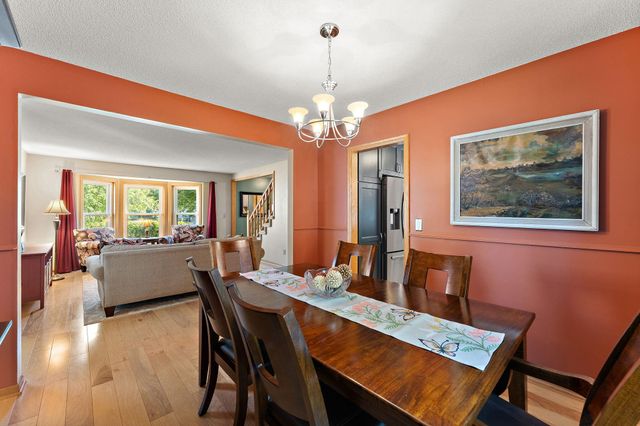 1946 Lochaven Alcove, Woodbury, MN 55125