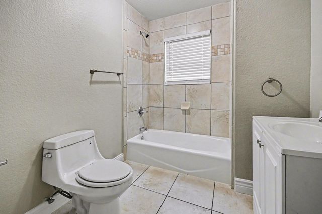 2102 Hillshire Drive, Deer Park, TX 77536