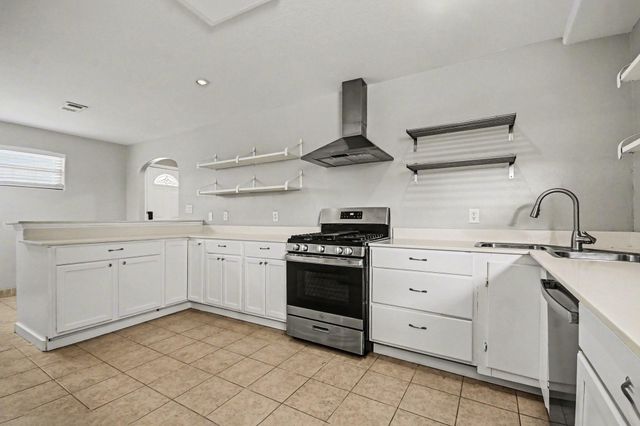 2102 Hillshire Drive, Deer Park, TX 77536