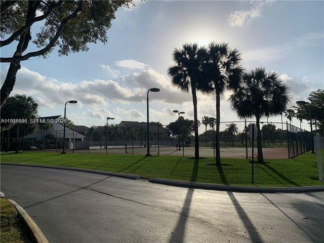 16171 Blatt Blvd 413, Weston, FL 33326