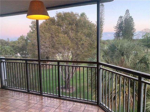 16171 Blatt Blvd 413, Weston, FL 33326