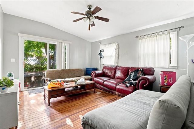 1039 Hampton Street NW, Atlanta, GA 30318