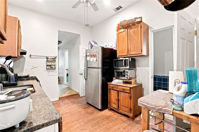 1039 Hampton Street NW, Atlanta, GA 30318