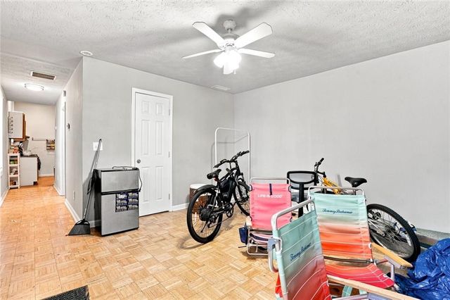 1039 Hampton Street NW, Atlanta, GA 30318