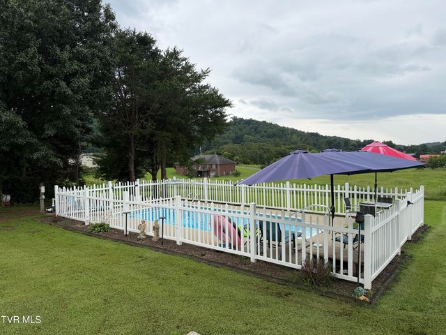 253 Ramblin Road, Newport, TN 37821