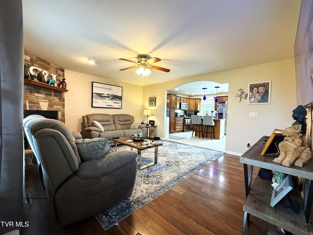 253 Ramblin Road, Newport, TN 37821